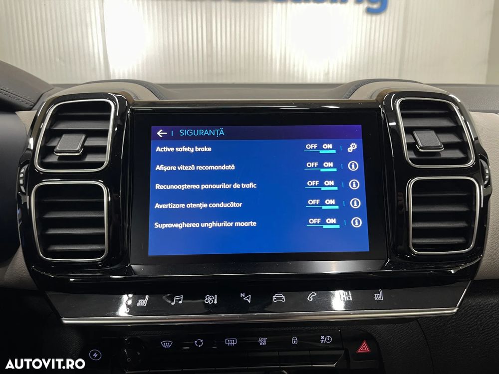 Citroën C5 Aircross 1.6 PHEV FWD 225 EAT8 Shine - 24