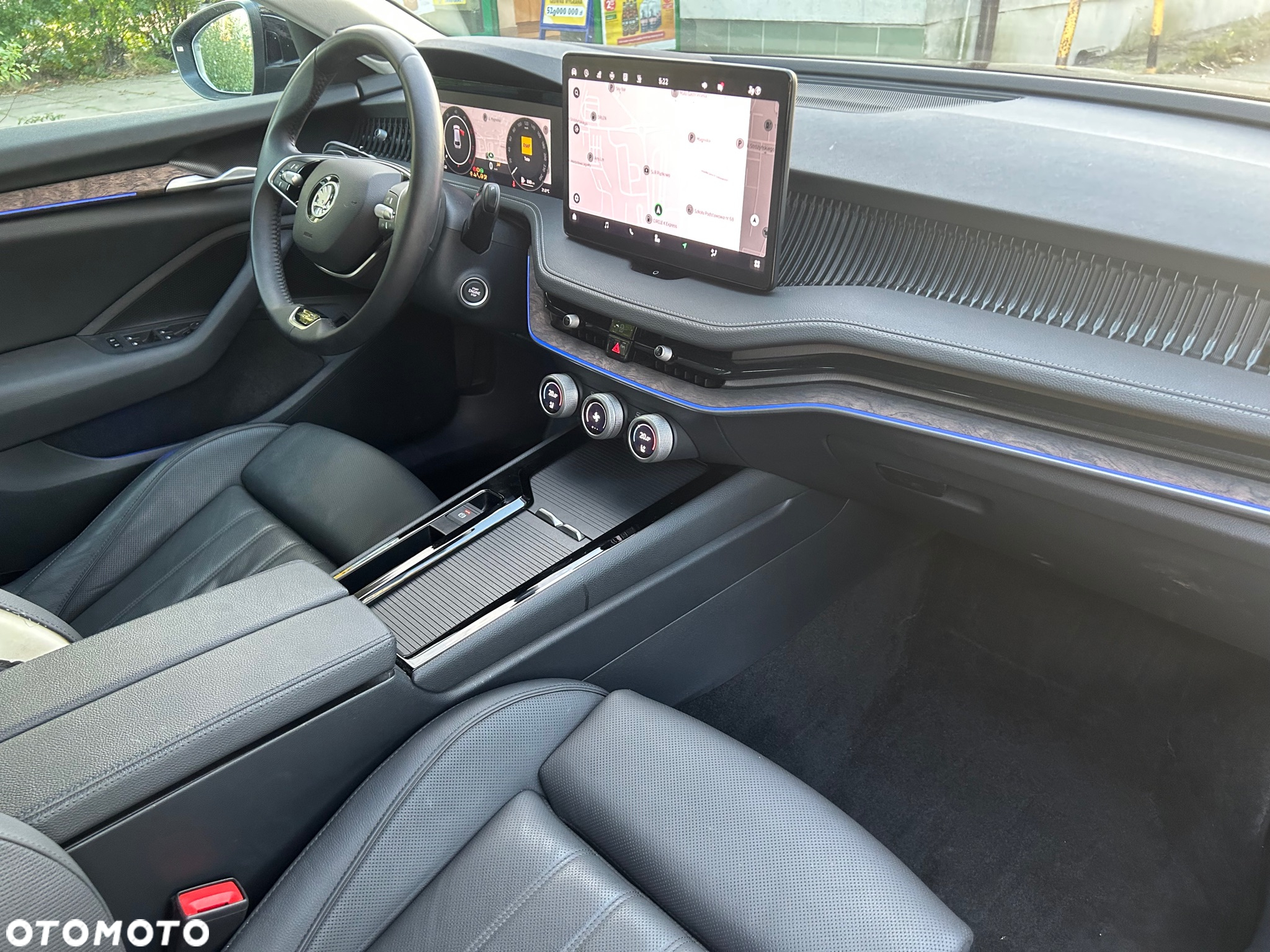 Skoda Superb 2.0 TDI SCR 4x4 L&K DSG - 12