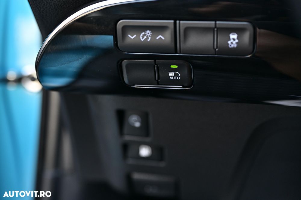 Toyota Prius - 15