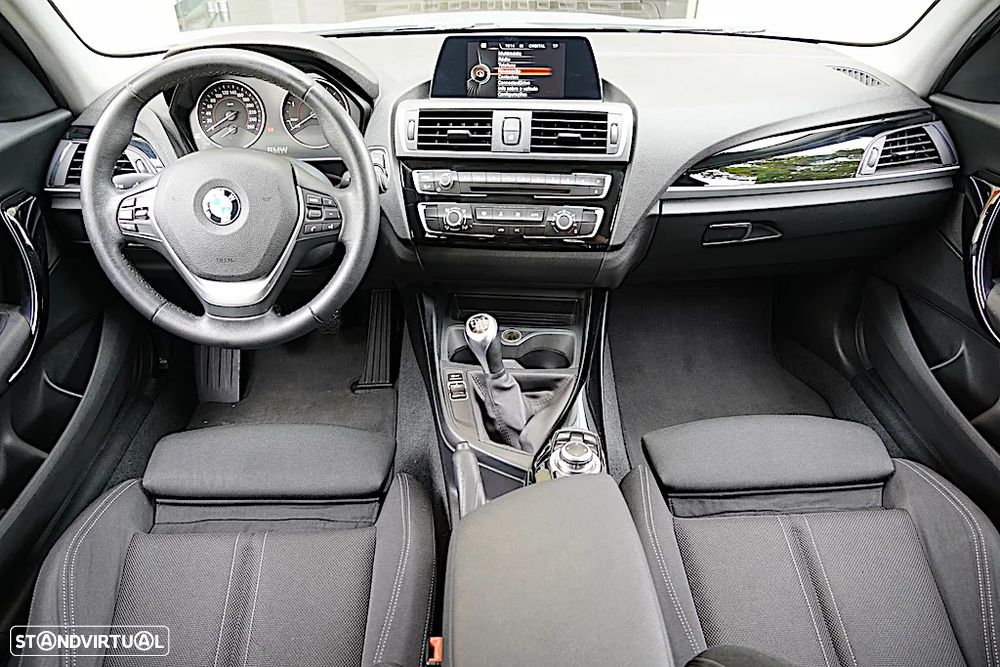 BMW 116 d Line Sport - 24