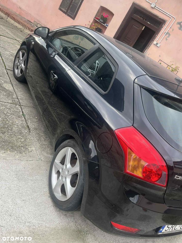Kia Ceed 1.6 CVVT SW EX - 3