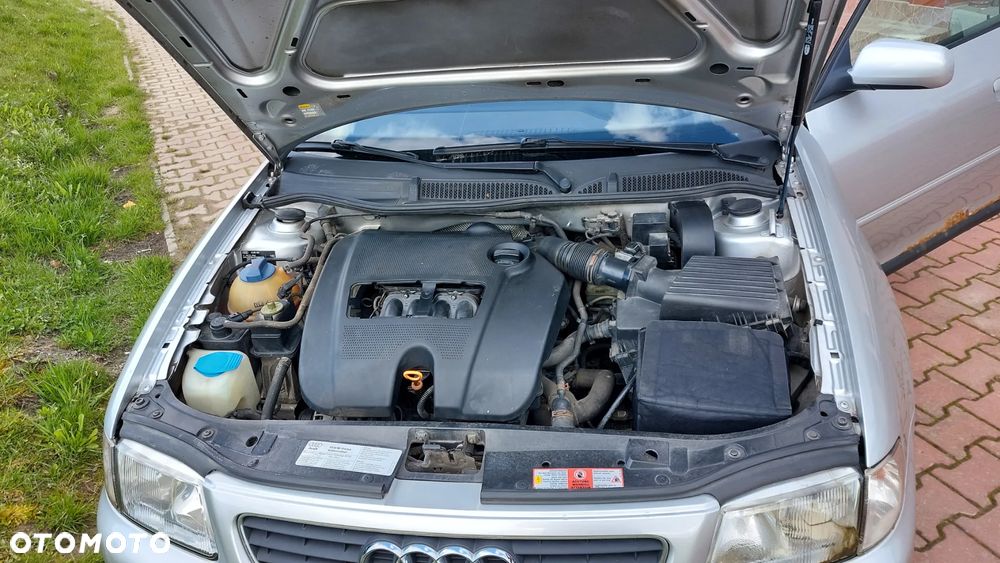 Audi A3 Sportback 1.6 Ambition - 14