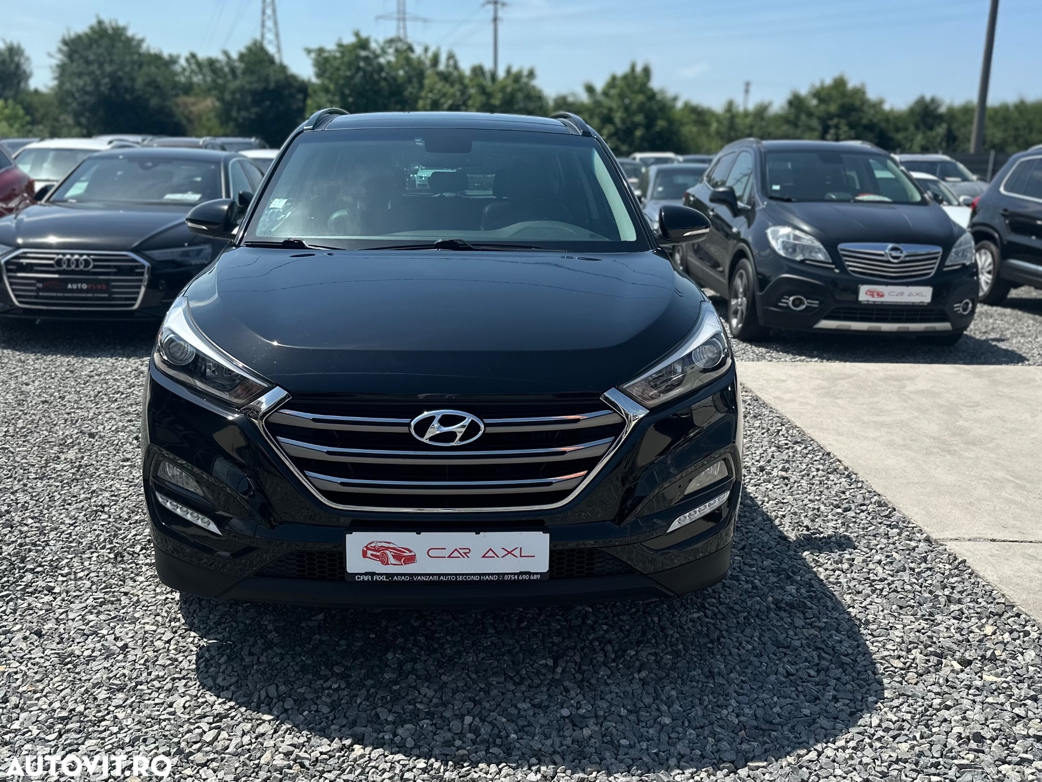 Hyundai Tucson - 2