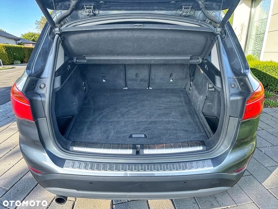 BMW X1 sDrive18i - 10