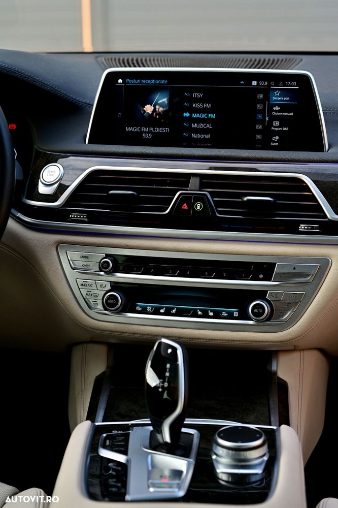 BMW Seria 7 745Le - 28