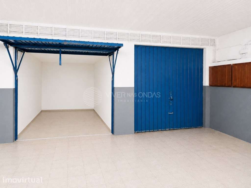 Ampla Garagem Box na Costa da Caparica. - Grande imagem: 2/11