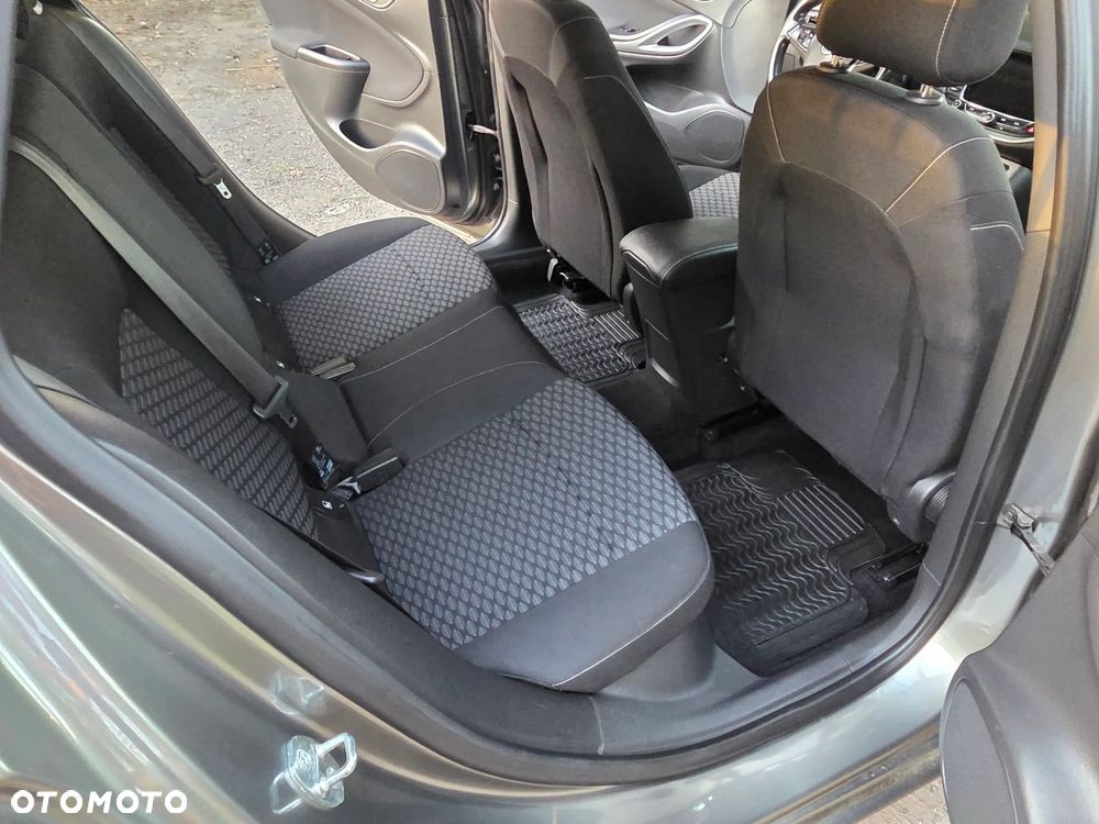 Opel Astra 1.4 Turbo Start/Stop Dynamic - 33