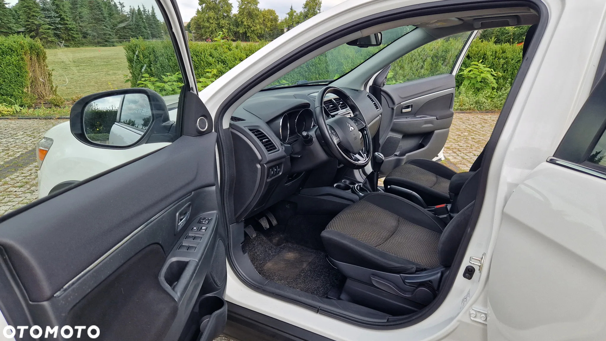 Mitsubishi ASX 1.6 Invite Navi - 21