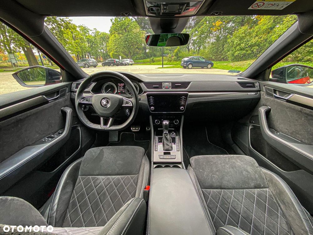 Skoda Superb 2019 photo 4