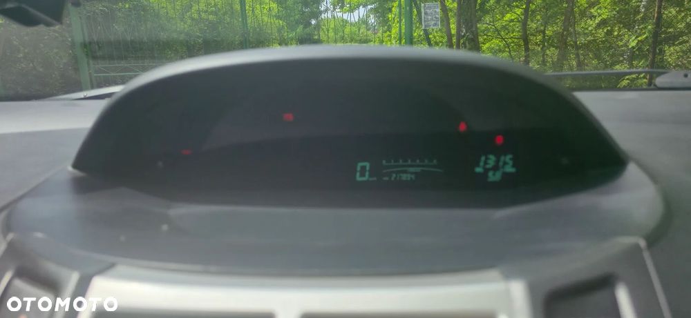 Toyota Yaris 1.3 Luna - 4