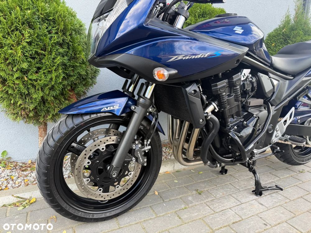 Suzuki Bandit - 37