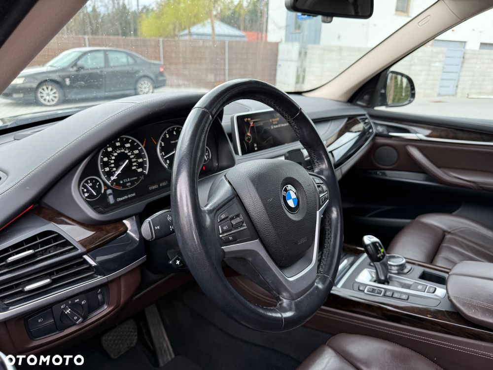 BMW X5 xDrive35i - 27