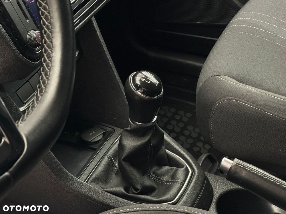 Volkswagen Caddy - 9