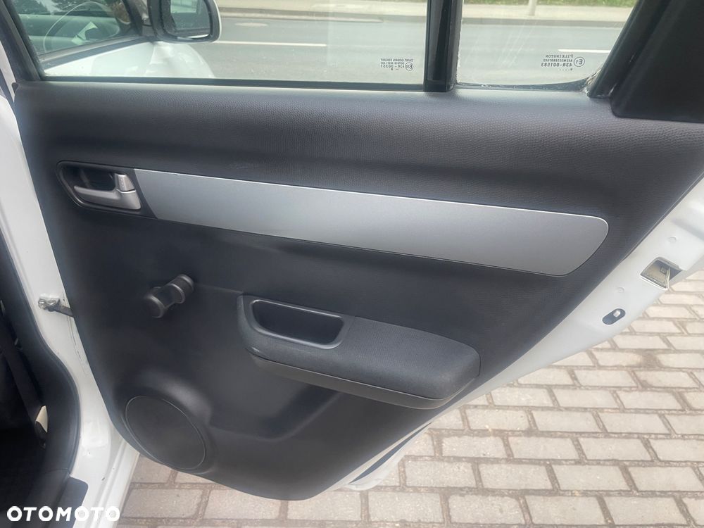 Suzuki Swift - 19