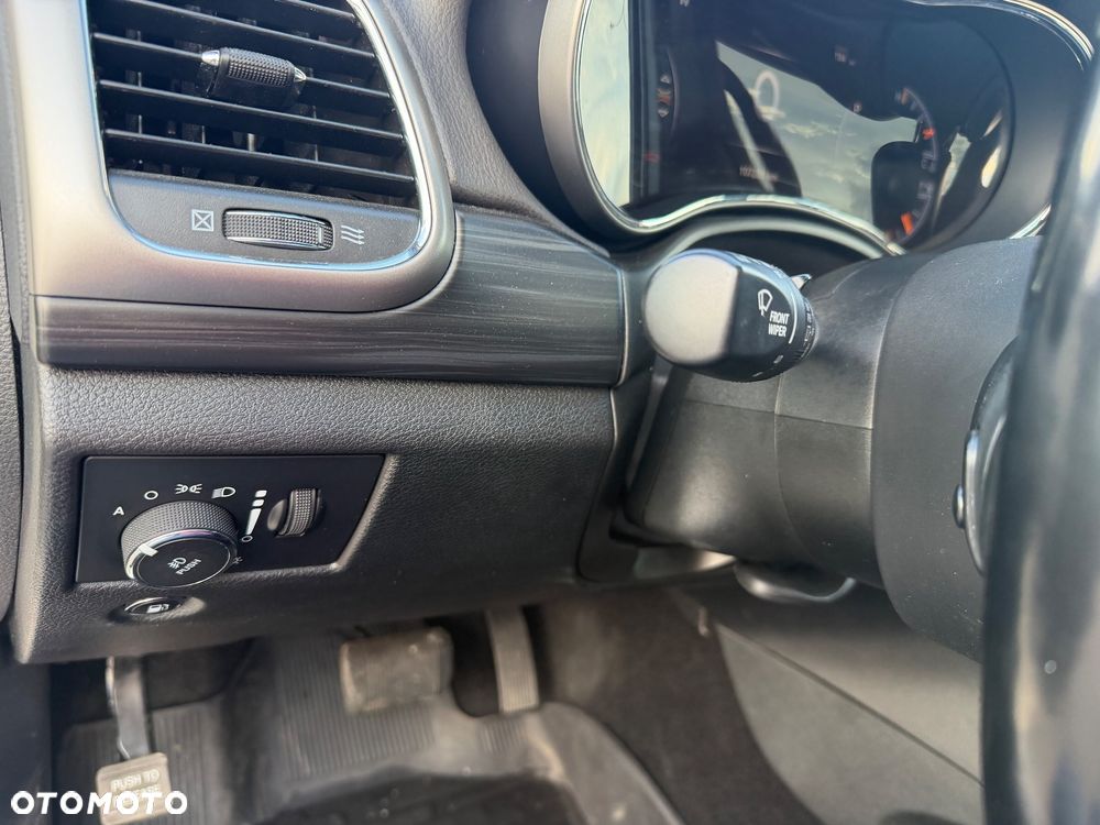 Jeep Grand Cherokee - 14