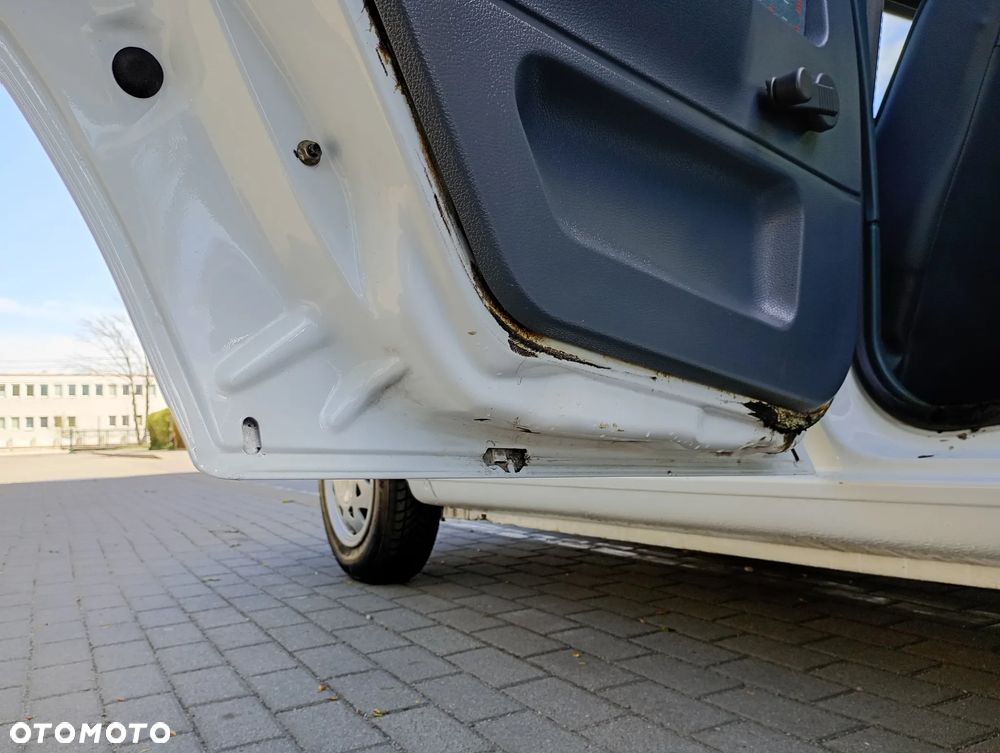 Renault Clio - 24