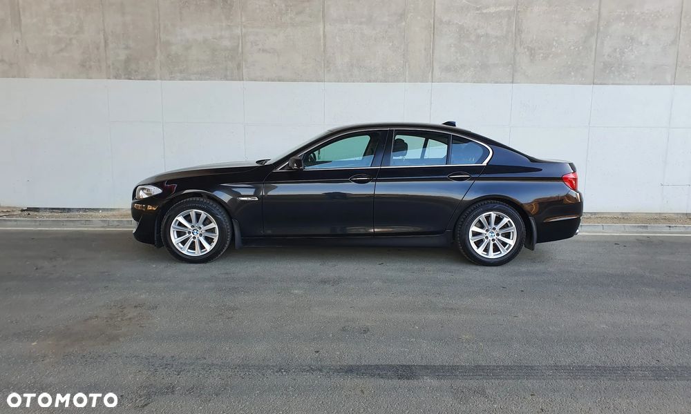 BMW Seria 5 520d Sport-Aut - 7