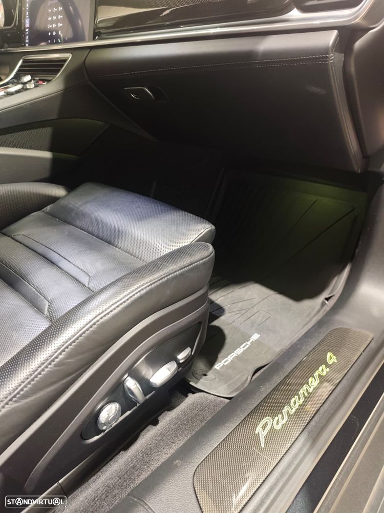 Porsche Panamera - 11