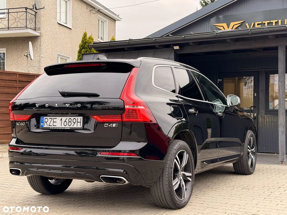 Volvo XC 60 D4 AWD R-Design - 10
