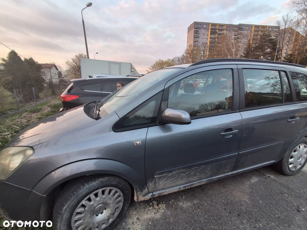 Opel Zafira 1.8 - 3