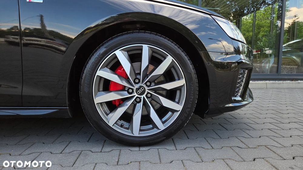 Audi A4 Limousine - 33