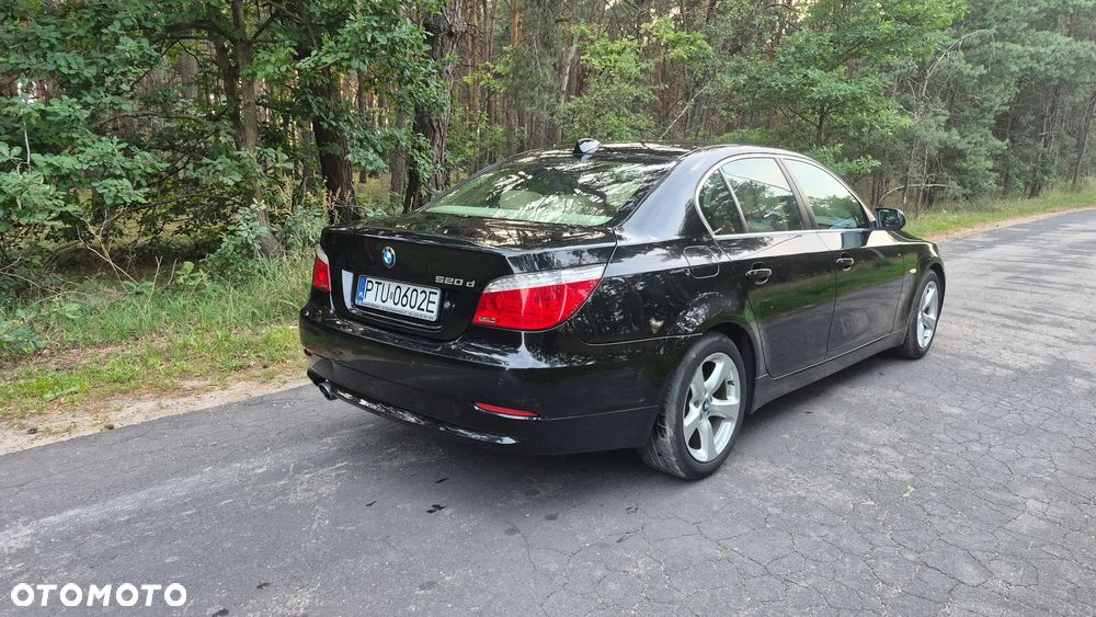 BMW Seria 5 520d - 22