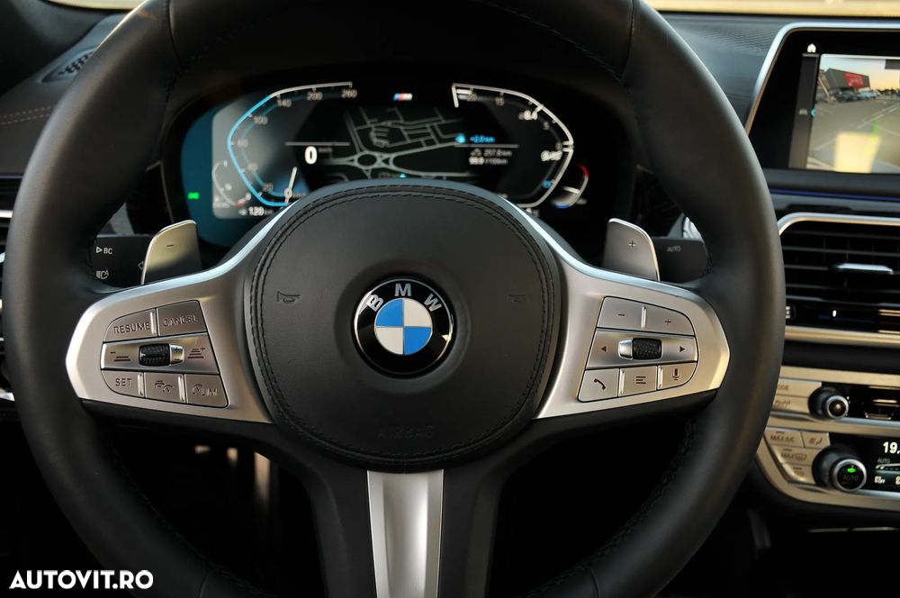 BMW Seria 7 730d xDrive - 34