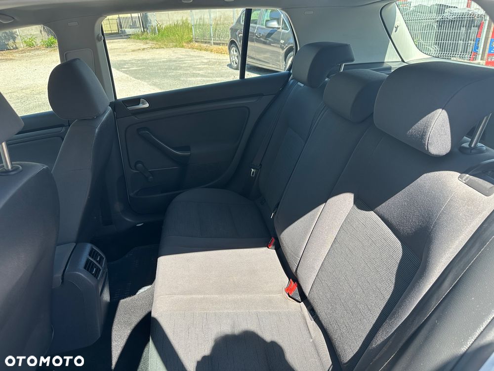 Volkswagen Golf 1.9 TDI DPF Trendline - 21