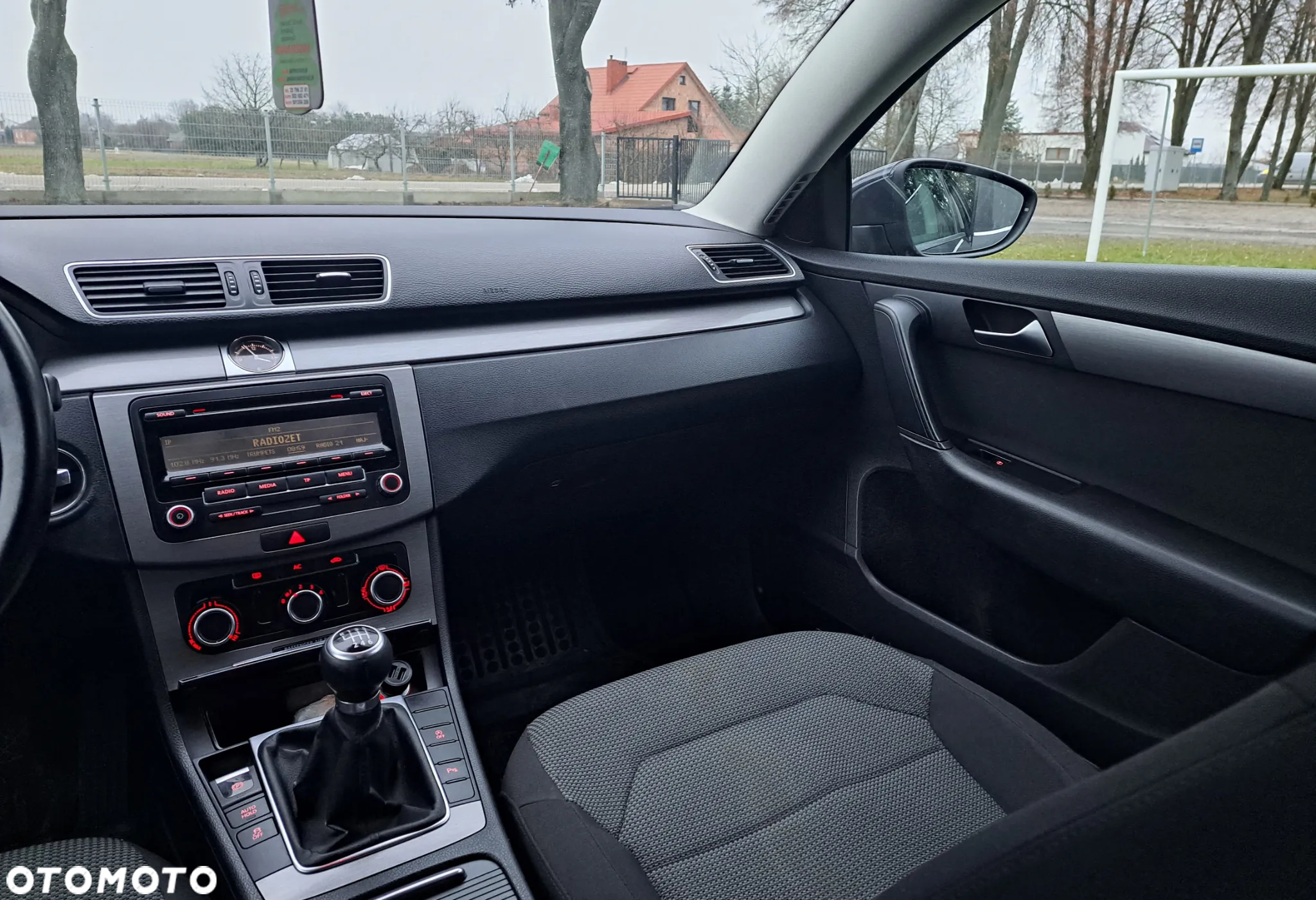 Volkswagen Passat 2.0 TDI Comfortline - 9