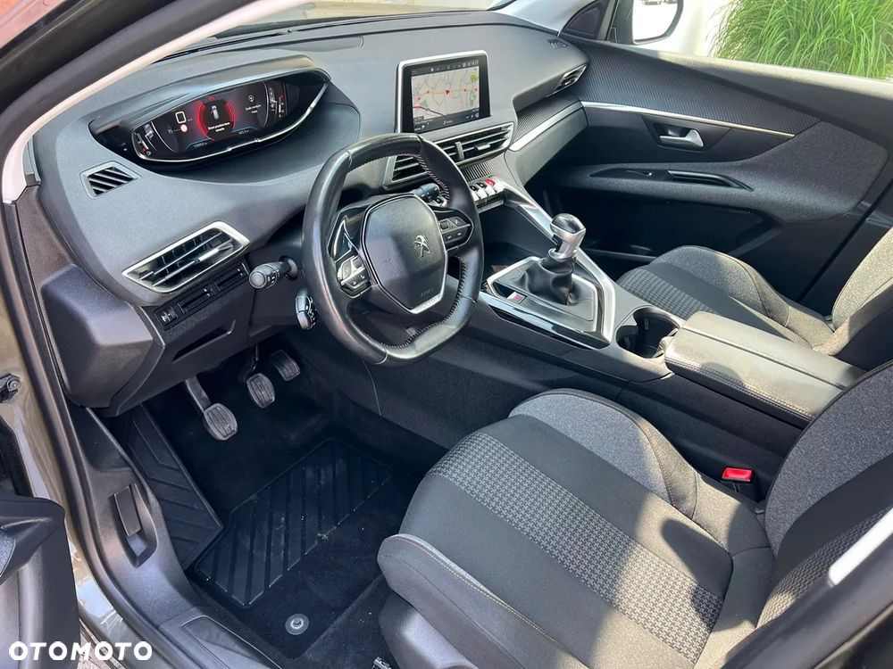 Peugeot 3008 - 12