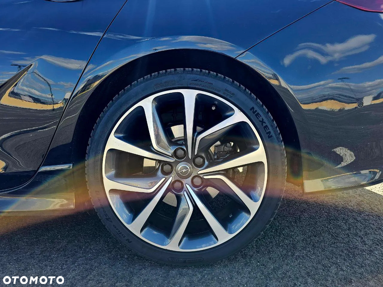 Opel Insignia 2.0 T 4x4 GSi S&S - 14