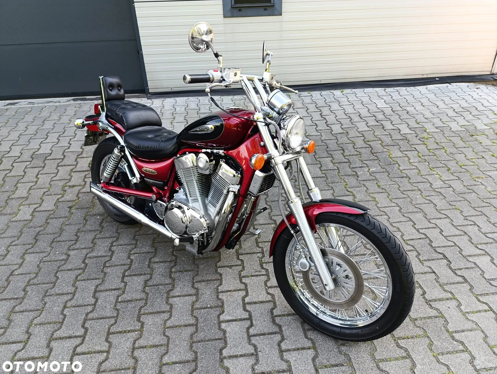 Suzuki Intruder - 14