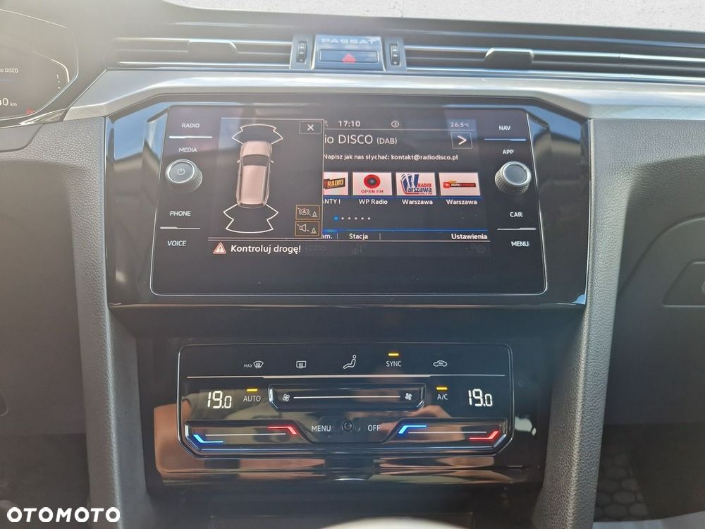 Volkswagen Passat - 19