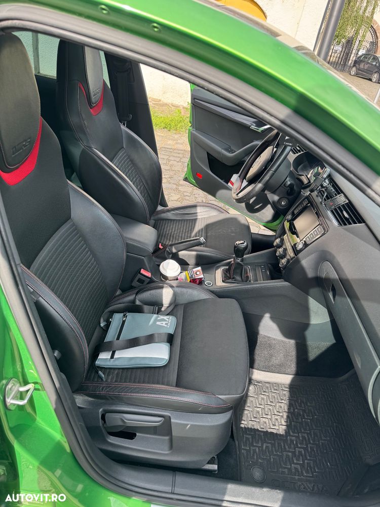 Skoda Octavia 2.0 TSI RS - 17