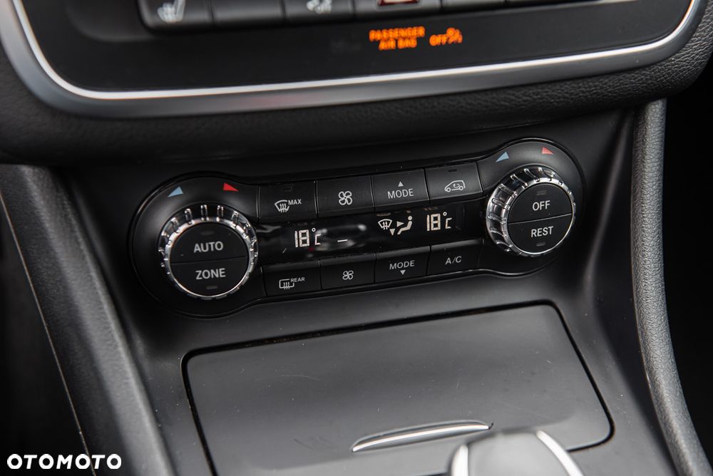 Mercedes-Benz CLA AMG 45 4-Matic - 35