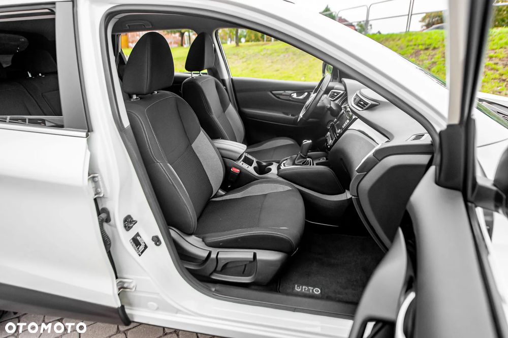 Nissan Qashqai 1.3 DIG-T DCT ACENTA - 7