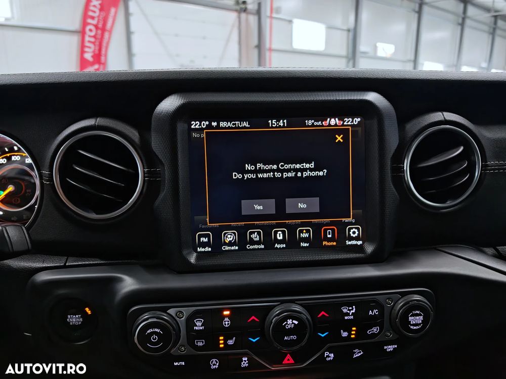Jeep Wrangler 2.2 CRD AT8 Sahara - 19