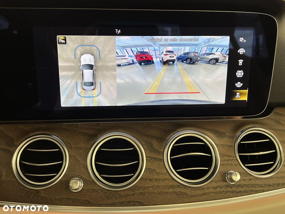 Mercedes-Benz Klasa E - 19