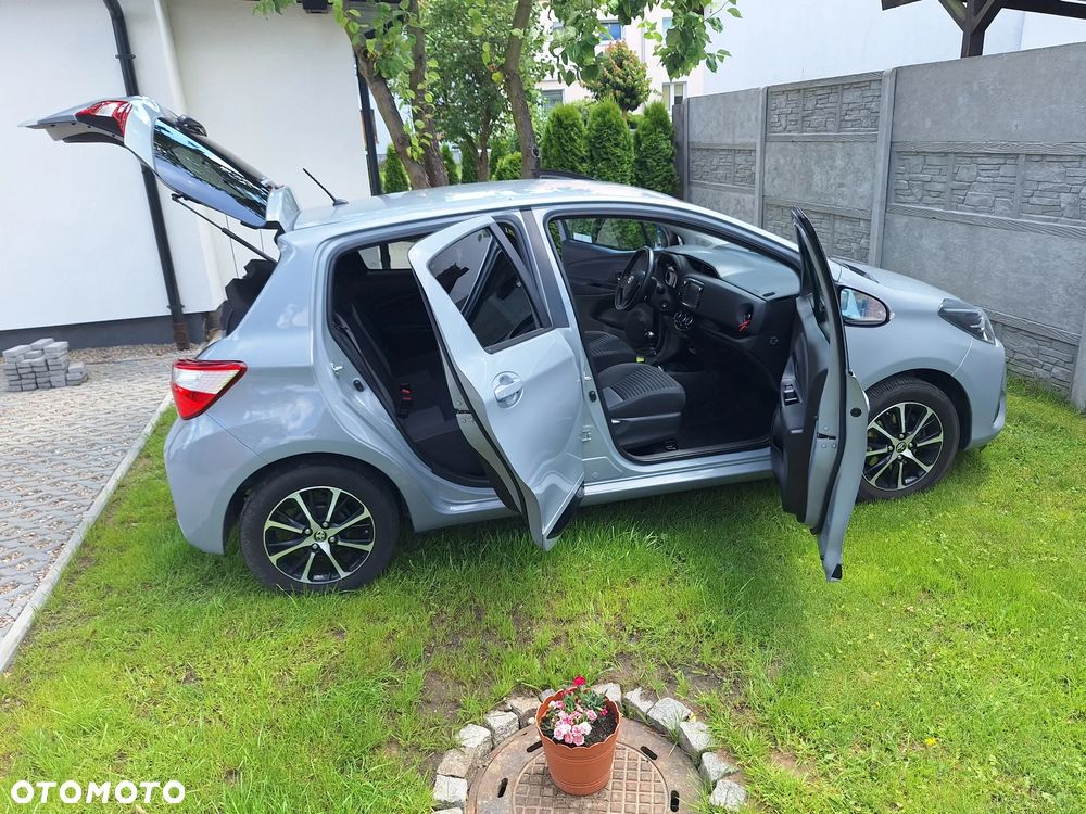 Toyota Yaris 1.5 Premium - 7