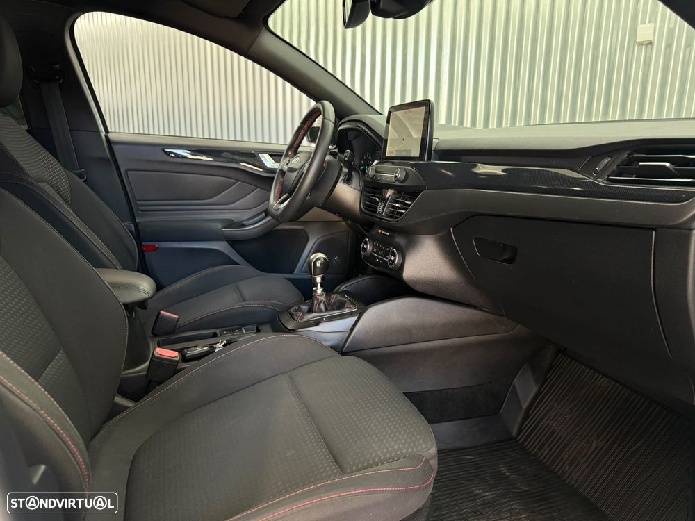 Ford Focus 1.0 EcoBoost ST-Line - 10