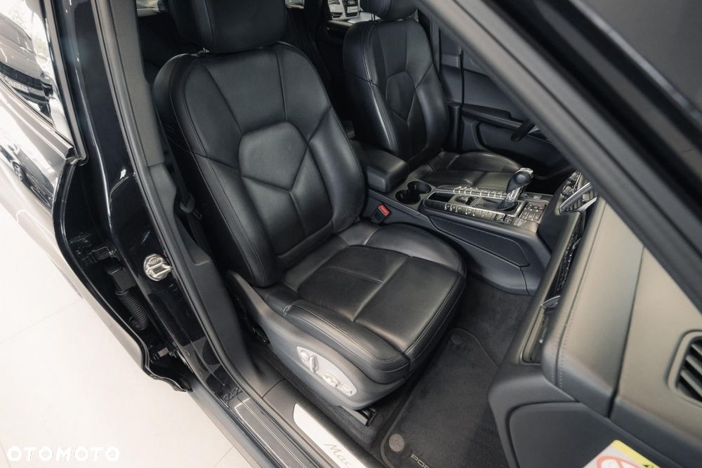 Porsche Macan S - 16