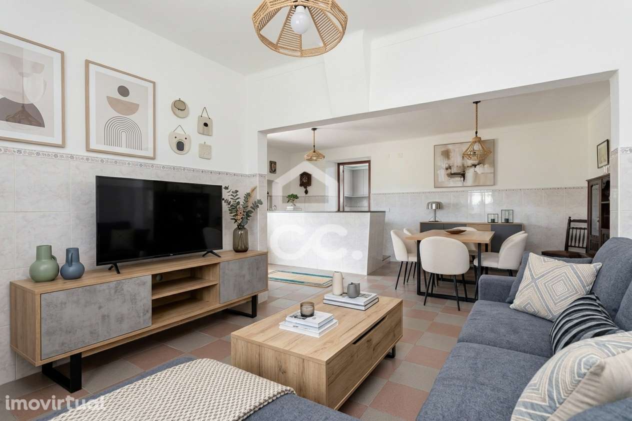 Quinta de 2,3 ha c/ Moradia T4, Garagem e Anexos | Estremoz, Évora - Grande imagem: 3/60