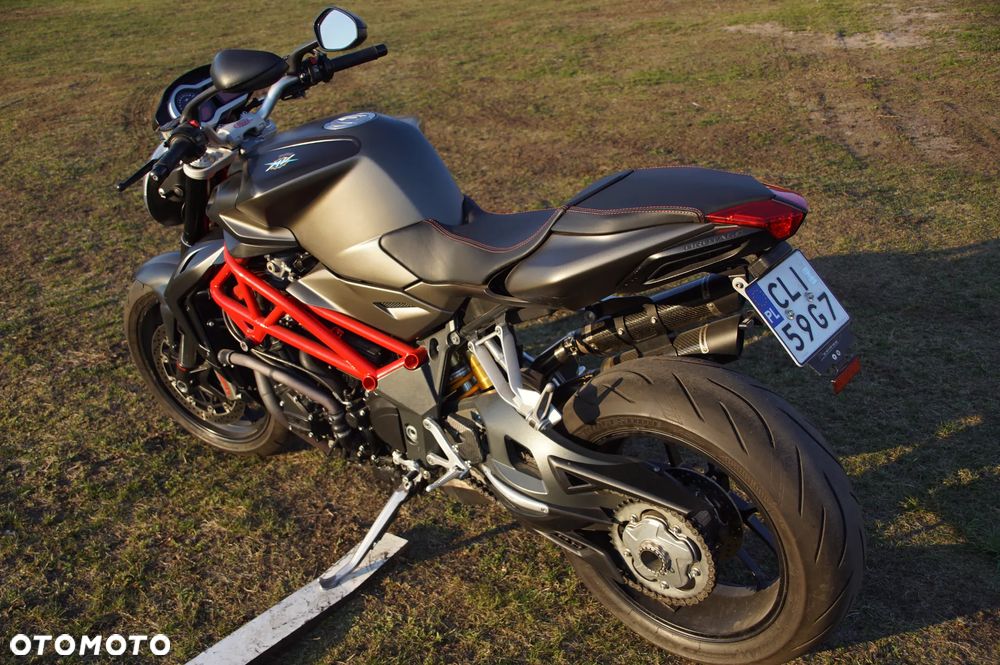 MV AGUSTA Brutale - 24
