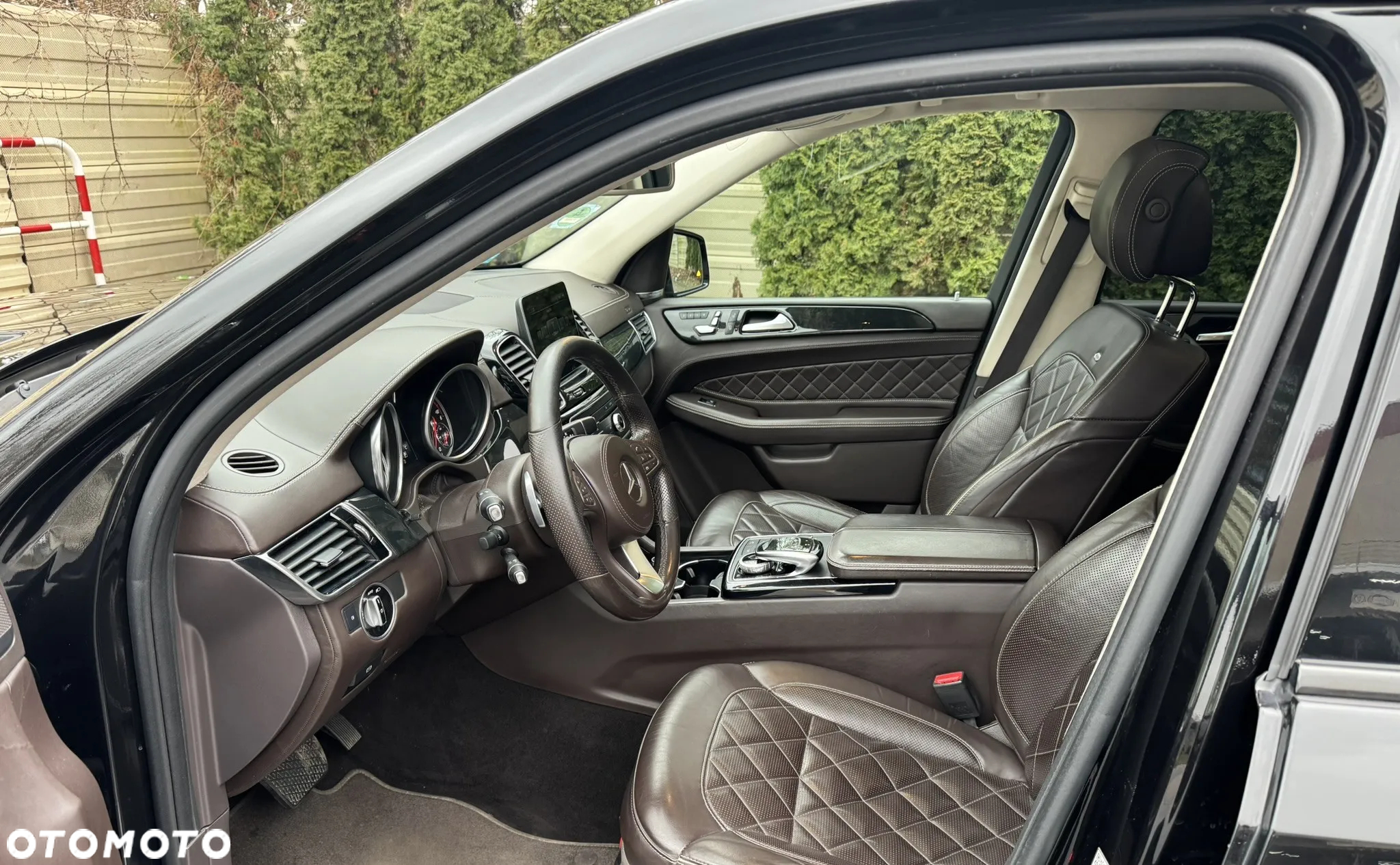 Mercedes-Benz GLS 350 d 4-Matic - 10