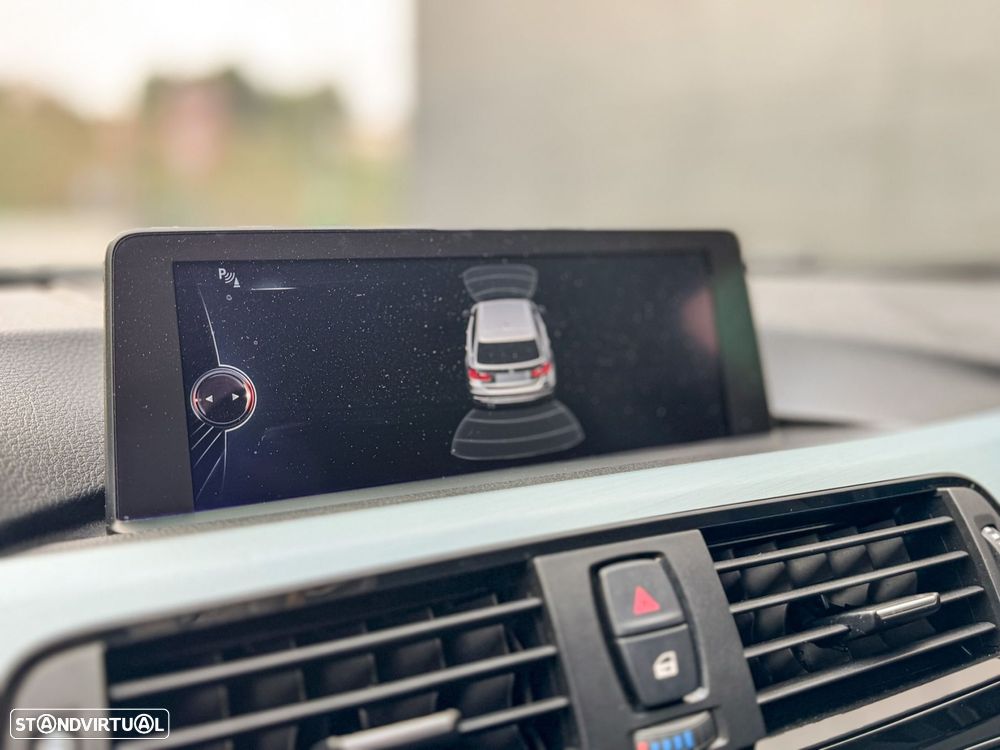 BMW 318 d Touring Aut. Sport Line - 54