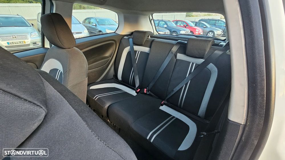 Fiat Punto - 18