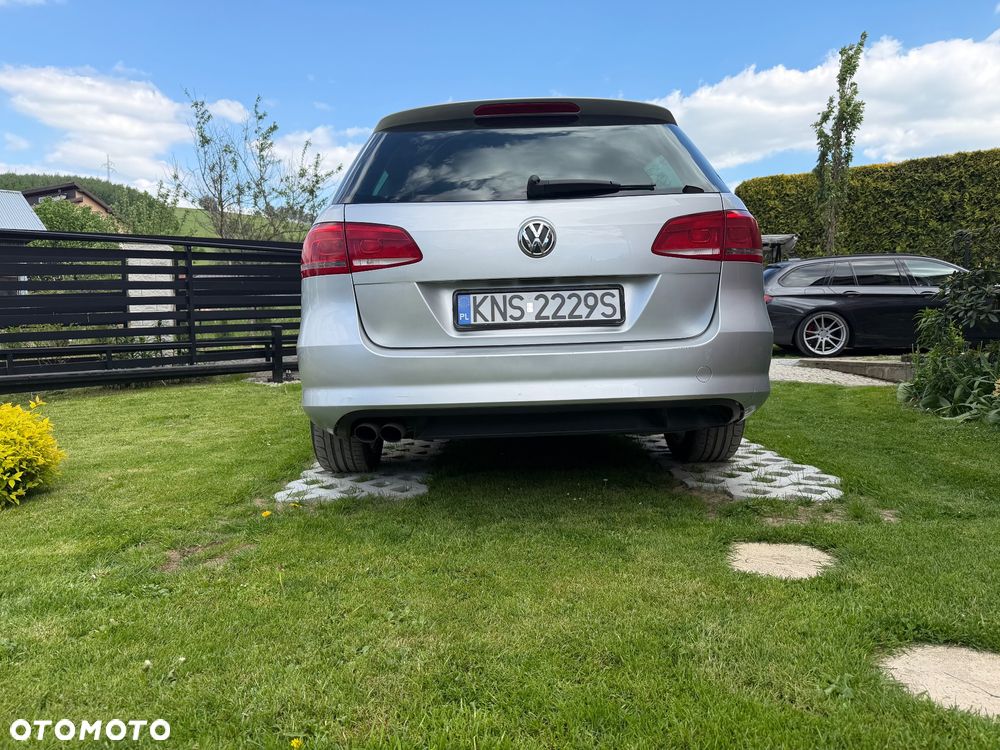 Volkswagen Passat 2.0 TDI Comfortline - 4
