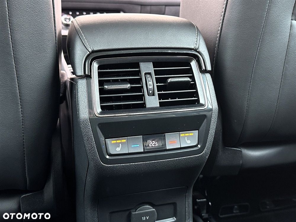 Skoda Kodiaq 2.0 TDI 4x4 L&K DSG 7os - 33