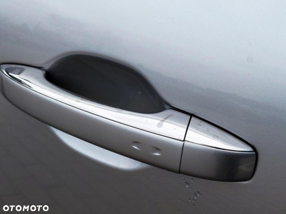 Renault Grand Scenic - 10