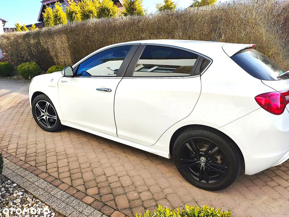 Alfa Romeo Giulietta 2.0 JTDM Exclusive - 4
